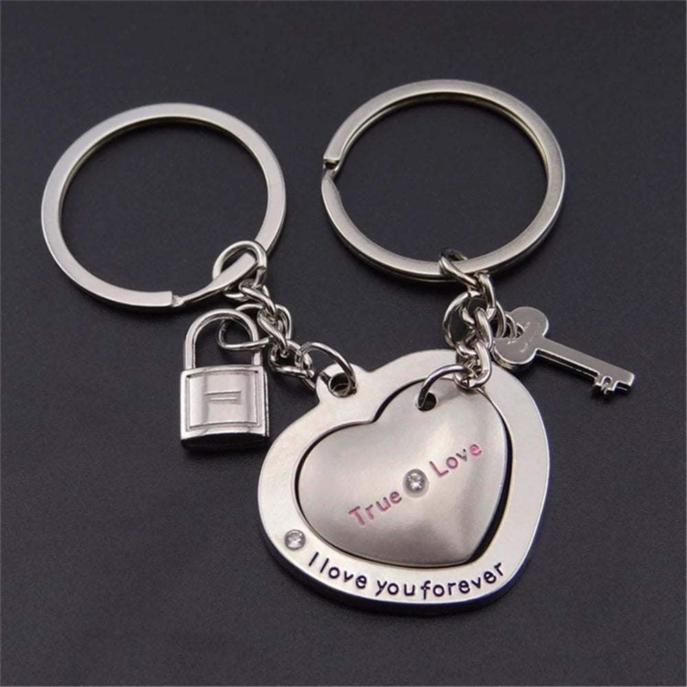 2pcs Cute Metal Cartoon Doll Heart Keychain Romantic Love Letter Couple Keyring For Women Men Valentine'S Day Gifts